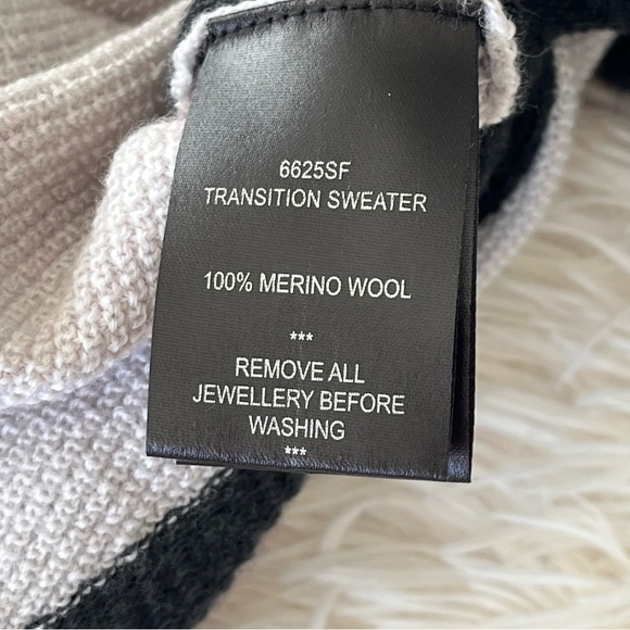 VERGE Turtleneck Sweater Women's Large Gray Black Trim Strip 100% Merino Wool - Picture 9 of 10